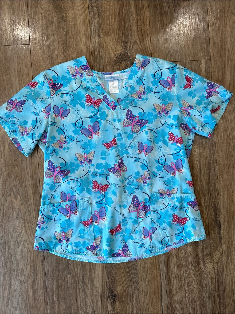 Butterfly Scrub Tops - Picture 2 of 7